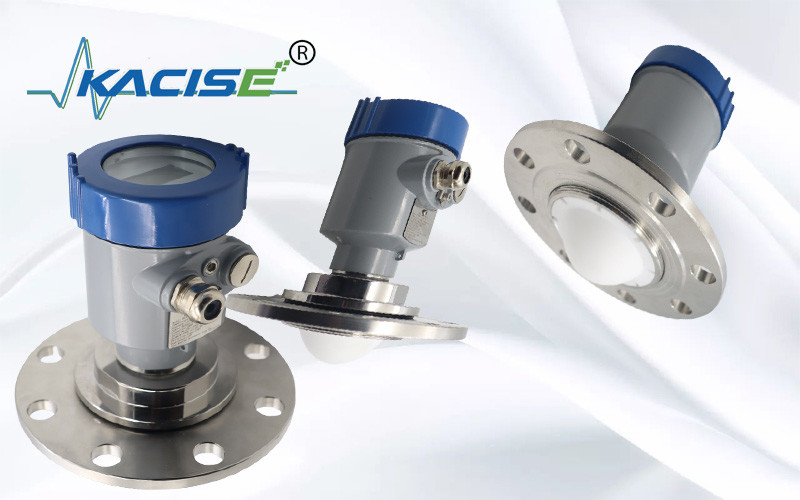 Kacise OEM Corrosive Chemical Tanks Radar Type Level Sensor 100m FMCW With Display