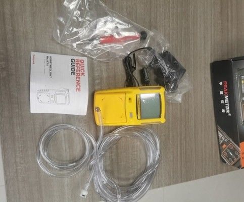 Honeywell BW Max XT II Multi-Gas Detector 8-13 Hours Battery Run Time Visual Alarm Type for Industrial Safety