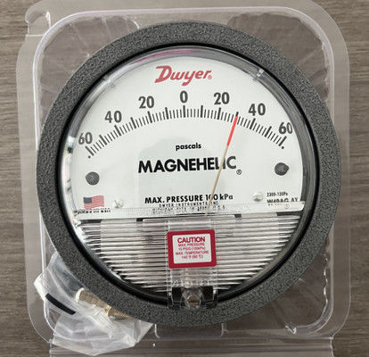 Dwyer Series 2000 Magnehelic Differential Pressure Gauge with ±2% FS Accuracy and Frictionless Magnetic Movement for 20-140°F Applications