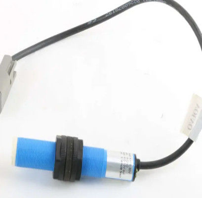 Honeywell 943 Series Ultrasonic Distance Sensor with 180 KHz Frequency, Plastic Housing, and ± 2 Mm Repeatability