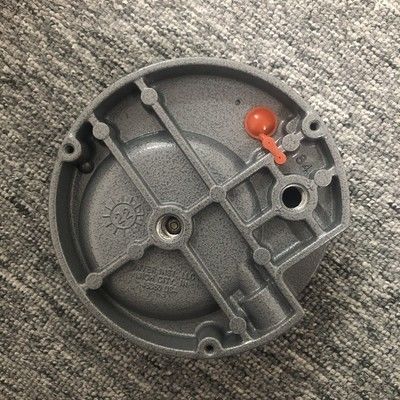 Series 2000 Magnehelic Differential Pressure Gage with Mechanical Operation IP67 Weatherproof Rating and ±1% FS Accuracy
