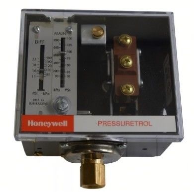 Honeywell Auto Recycle Pressuretrol with 10-150 psi Pressure Range SPDT Snap-Acting Switch and Stainless Steel Diaphragm