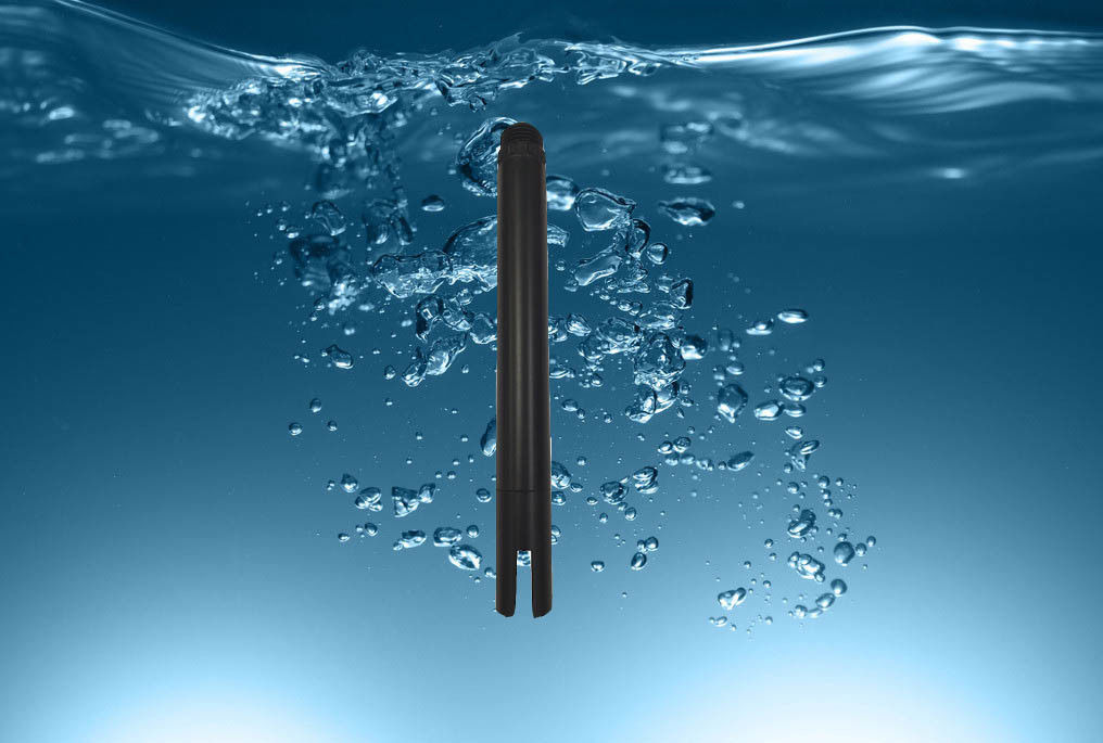 On-line conductivity sensors for easy underwater installation and measureme with working pressure < 0.6 mpa