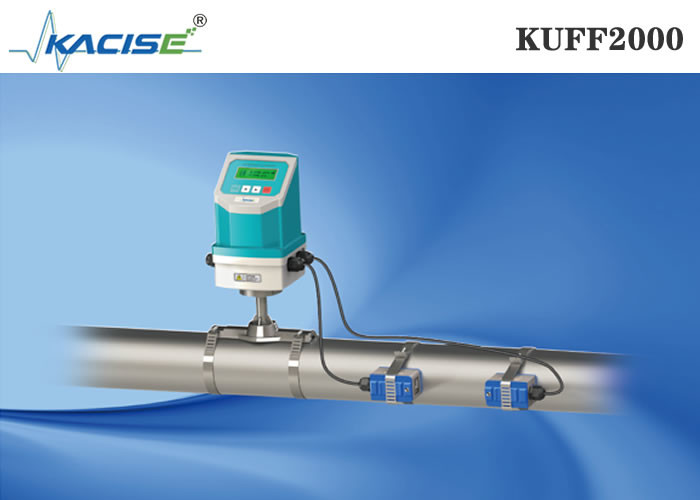 KUFF2000 Clamp On Ultrasonic Flow Meter Main Unit And Sensor Fixed On Pipe